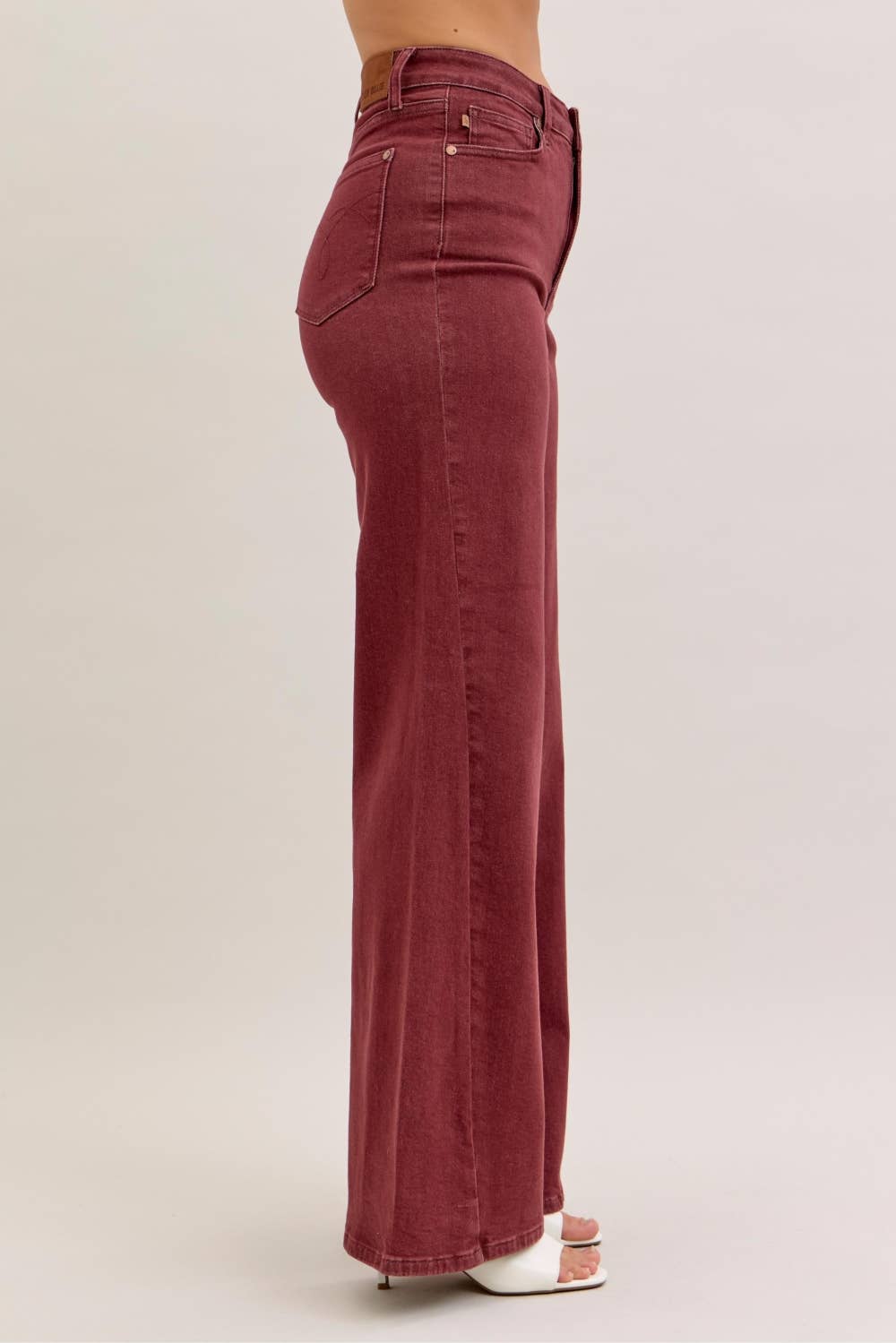 Retro Twisted Seams