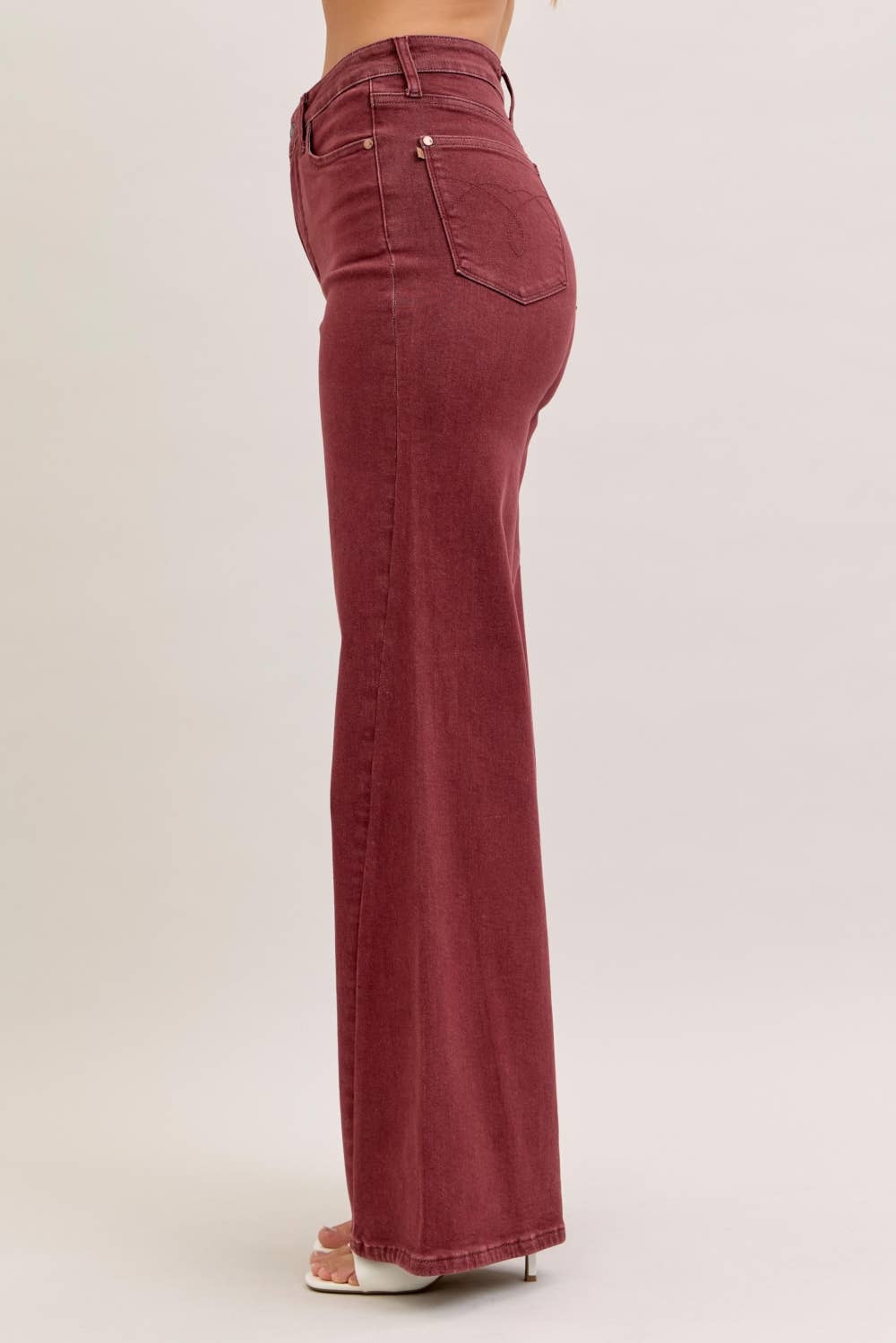 Retro Twisted Seams